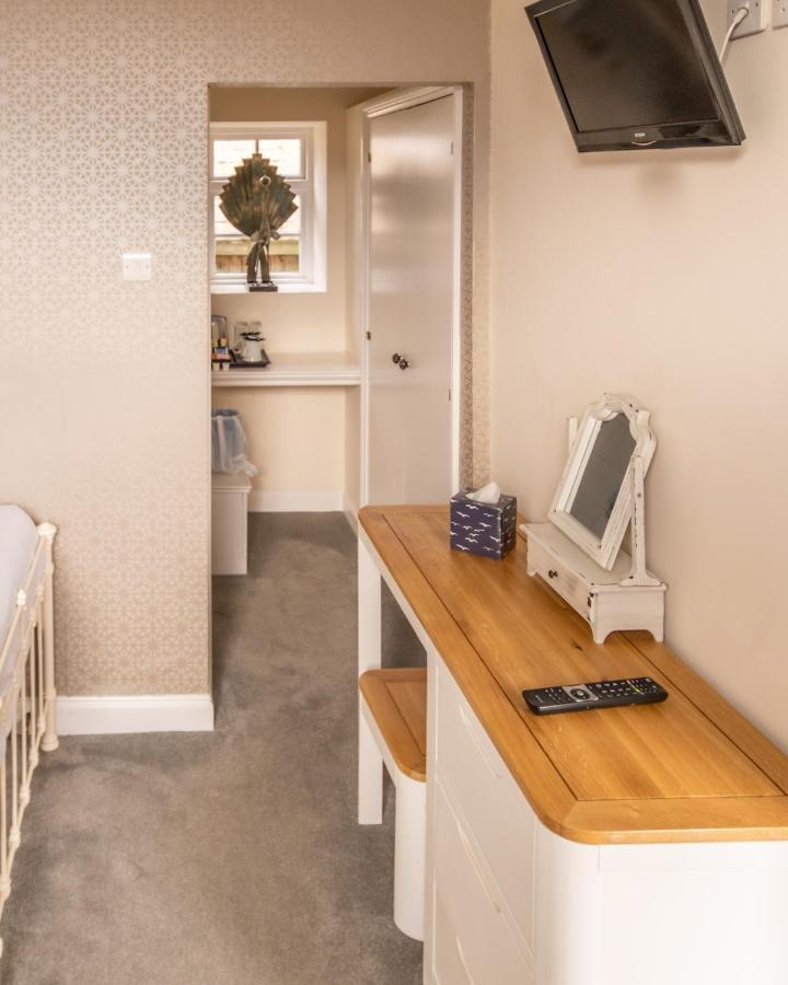 Rose And Crown Bath 3*