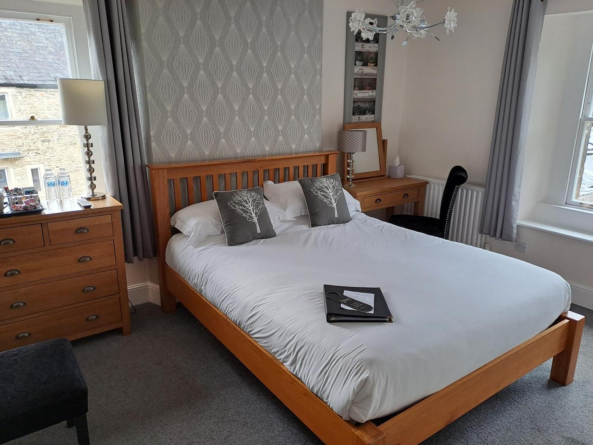 Rose And Crown Bath Gasthuis 3*